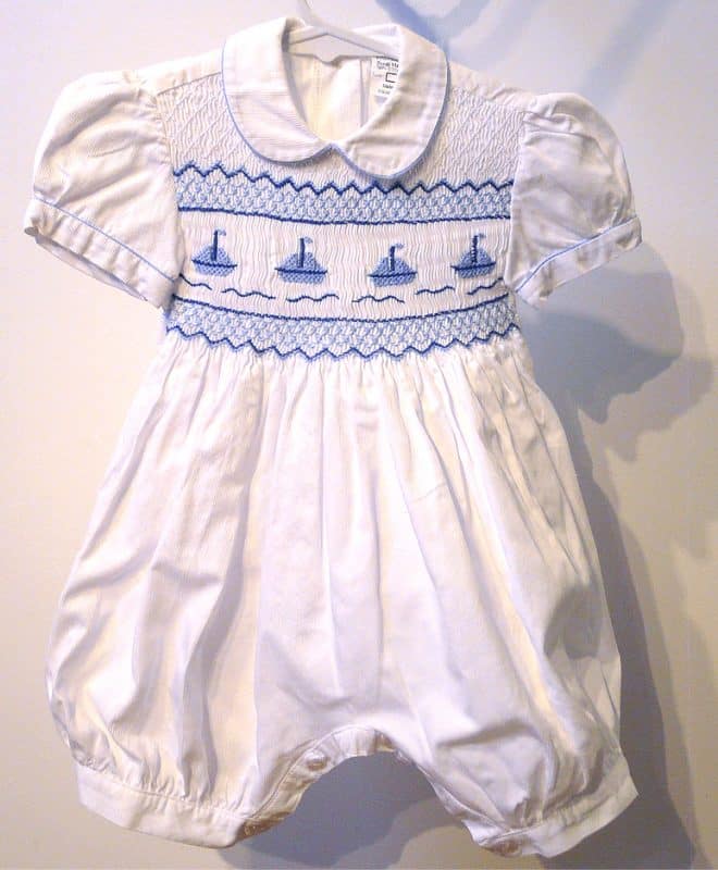 VINTAGE BABY ROMPER SUIT