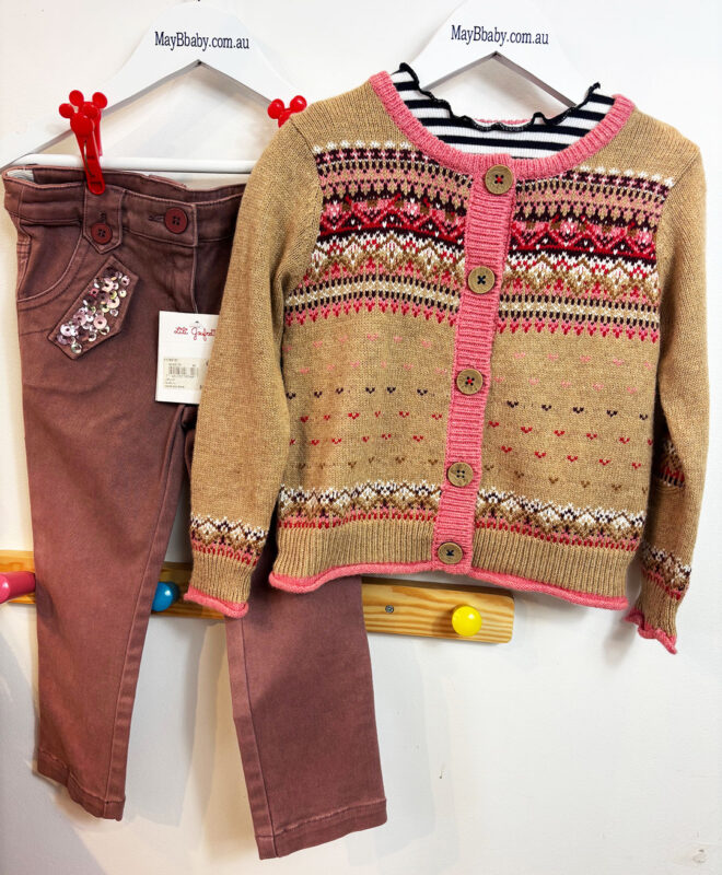 LILI GAUFRETTE (France)  JEANS + NEXT UK FAIR ISLE CARDIGAN