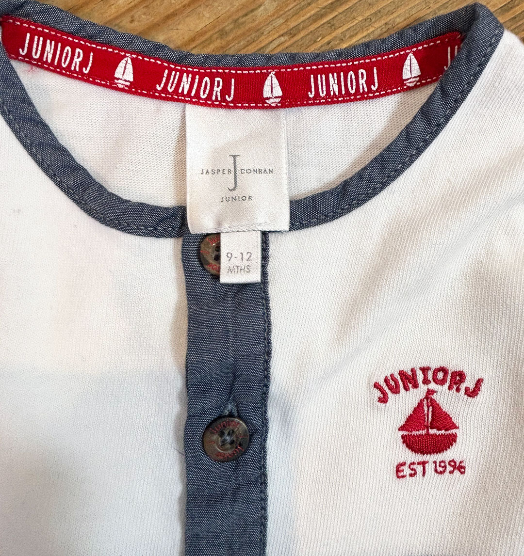 JASPER CONRAN JUNIOR ONESIE + THE WHITE COMPANY LONDON ONESIE 6-18 MONTHS - Image 8